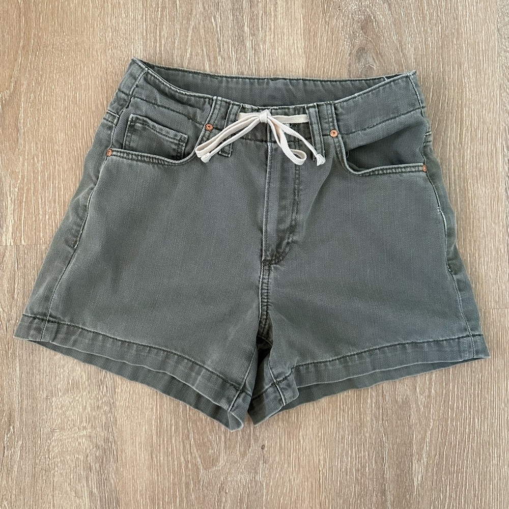 Paige denim - Zoey Olive shorts size 24